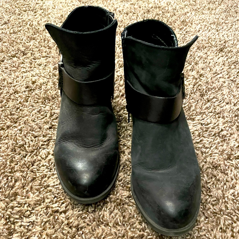 Aldo Size 7 Brown